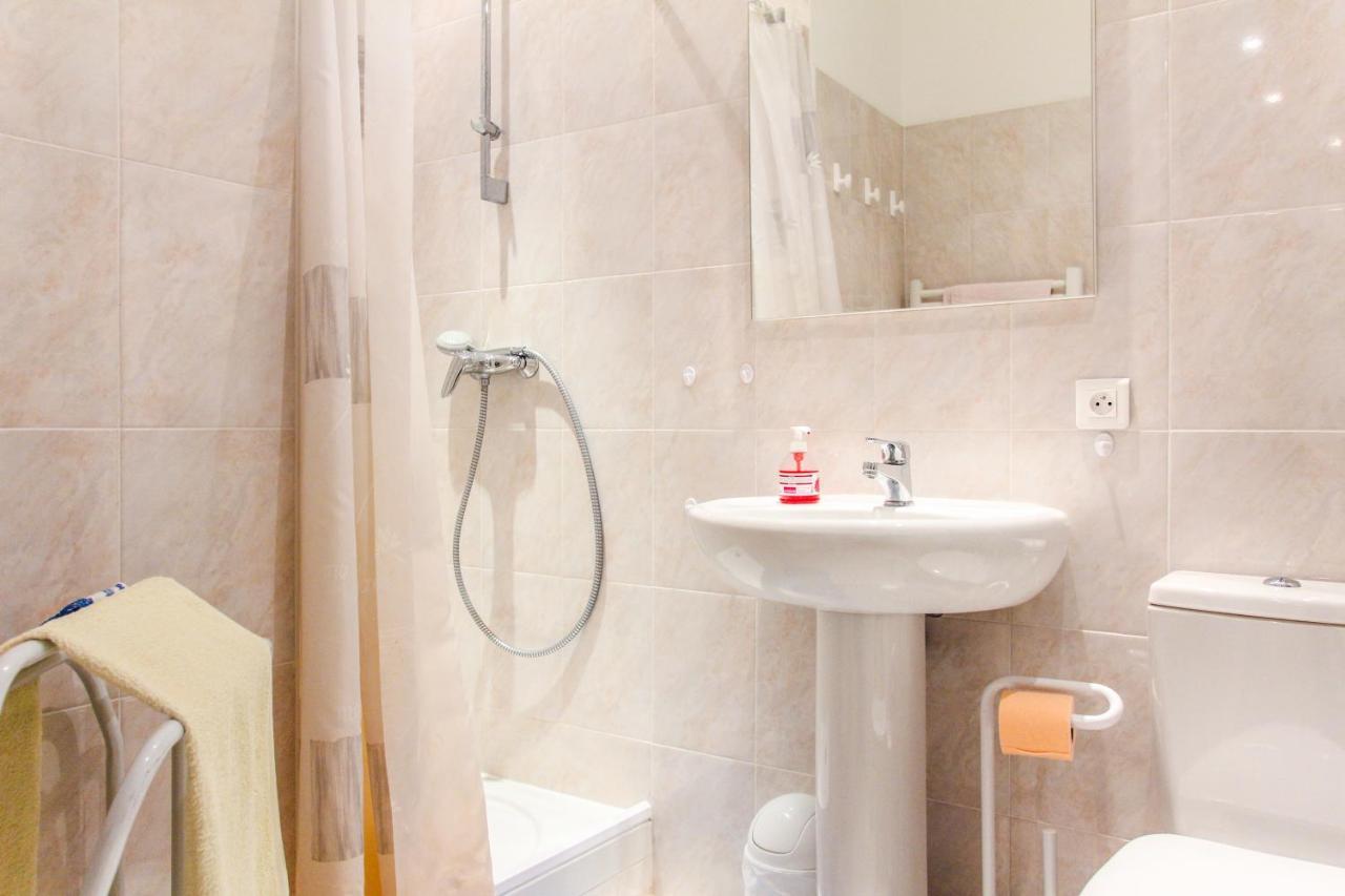 Nice Large 2Br Sunny 20 Meter Terrace Parking Beach Shops Εξωτερικό φωτογραφία